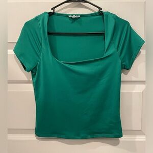 Green fitted top
